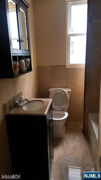 100-102 Lyons AVE, Newark, NJ 07112