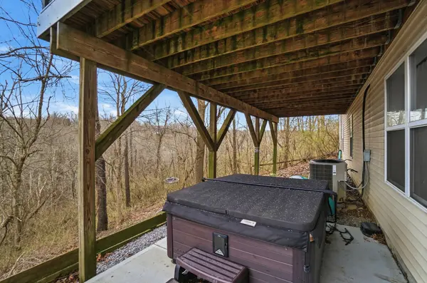 478 Eagleview Dr, Lawrenceburg, IN 47025-6706