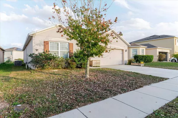 525 SQUIRES GROVE DR, Winter Haven, FL 33880