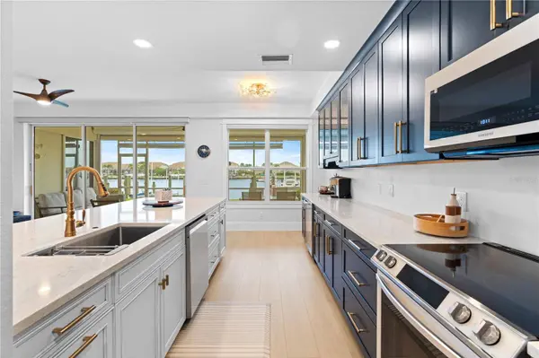 380 STELLA MARIS DR N #2602, Naples, FL 34114