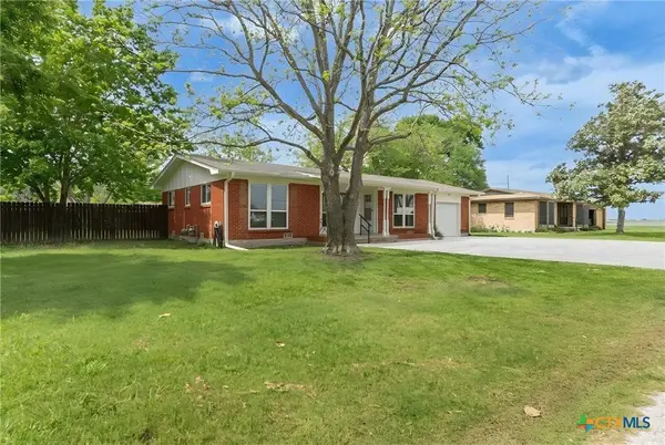 104 S Meadow DR, Little River Academy, TX 76554