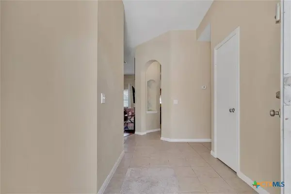 114 Estate DR, Hutto, TX 78634