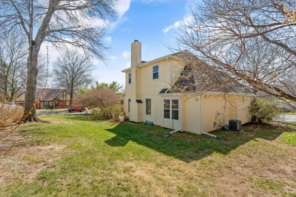 13416 W 70th TER, Shawnee, KS 66216