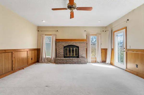 13416 W 70th TER, Shawnee, KS 66216