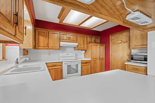 13416 W 70th TER, Shawnee, KS 66216
