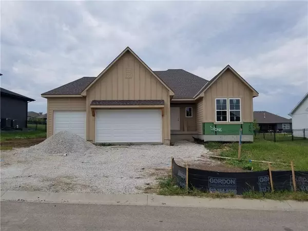 4271 Aspen DR, Basehor, KS 66007