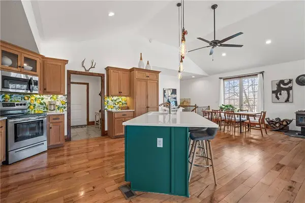 1404 E 183rd ST, Belton, MO 64012