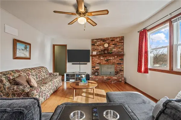 5725 Hunter ST, Raytown, MO 64133