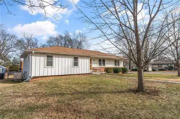 5725 Hunter ST, Raytown, MO 64133