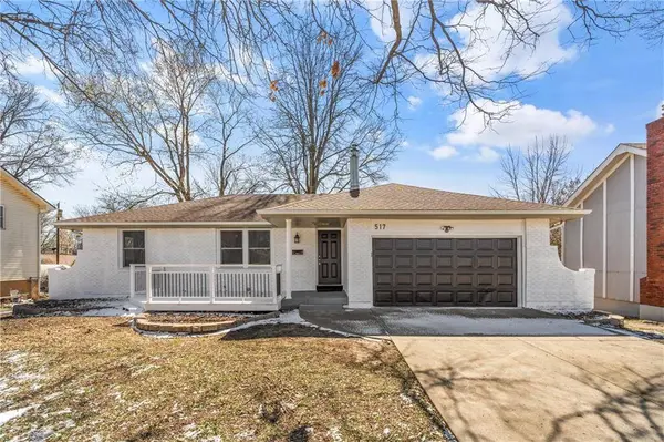 517 Stacey DR, Belton, MO 64012