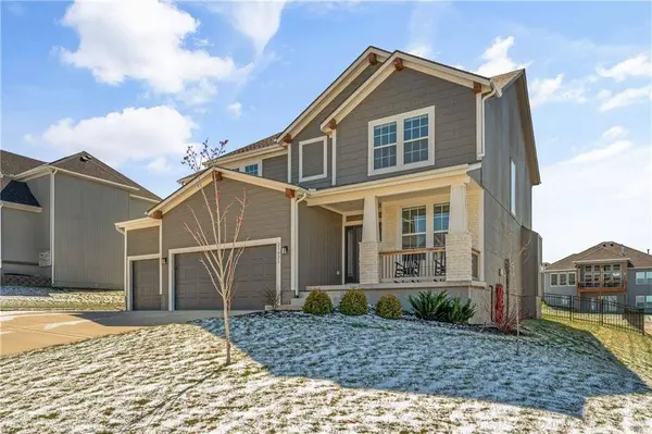 23823 W 58th TER, Shawnee, KS 66226