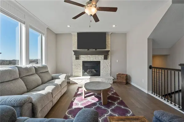 23823 W 58th TER, Shawnee, KS 66226