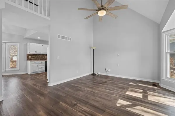 16116 W 125th ST, Olathe, KS 66062