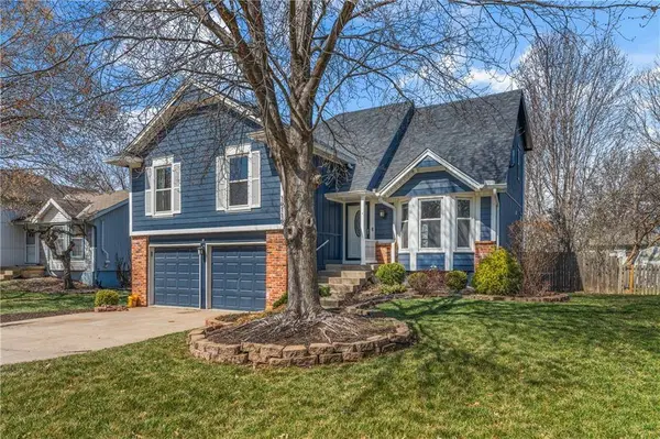 16116 W 125th ST, Olathe, KS 66062