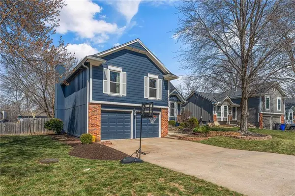 16116 W 125th ST, Olathe, KS 66062