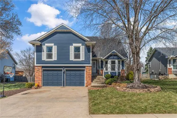 16116 W 125th ST, Olathe, KS 66062