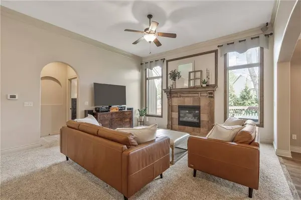 5339 McCormick DR, Shawnee, KS 66226