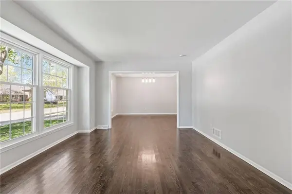 8306 W 97th TER, Overland Park, KS 66212