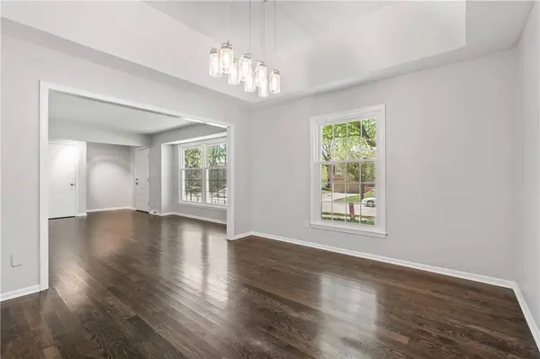 8306 W 97th TER, Overland Park, KS 66212