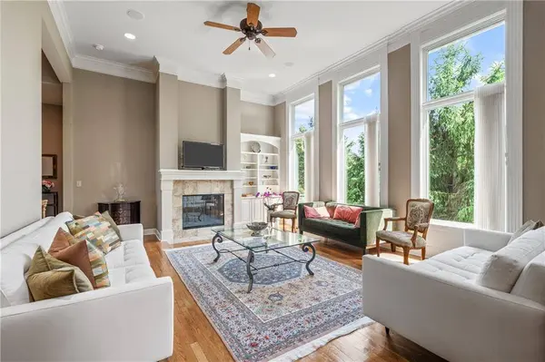 5313 W 124th TER, Overland Park, KS 66209