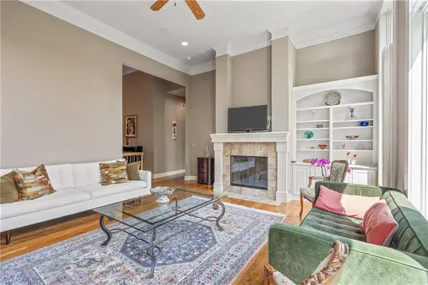 5313 W 124th TER, Overland Park, KS 66209