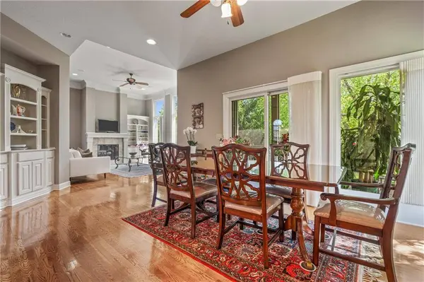 5313 W 124th TER, Overland Park, KS 66209