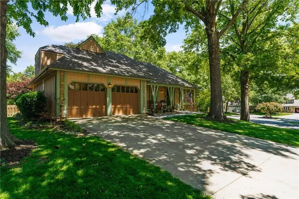 11524 Rosehill RD, Overland Park, KS 66210