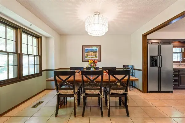 11524 Rosehill RD, Overland Park, KS 66210
