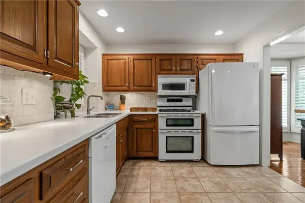 12595 Broadmoor ST, Overland Park, KS 66209