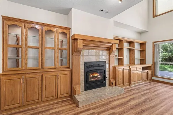 58 W Lake RD, Farlington, KS 66734