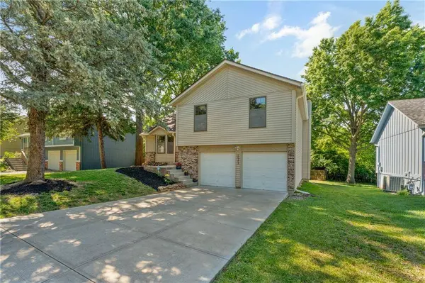 10203 W 50th TER, Merriam, KS 66203