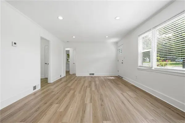 2706 W 79th ST, Prairie Village, KS 66208