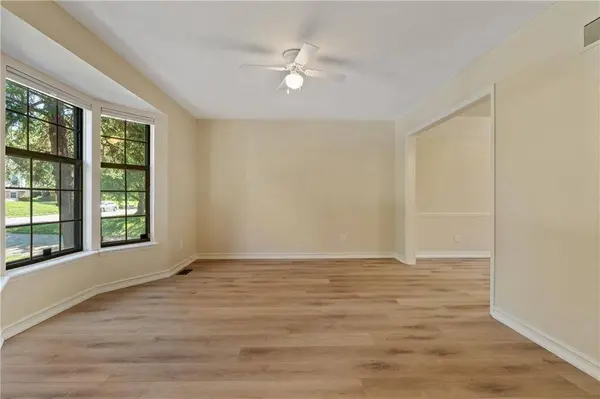 10203 W 50th TER, Merriam, KS 66203