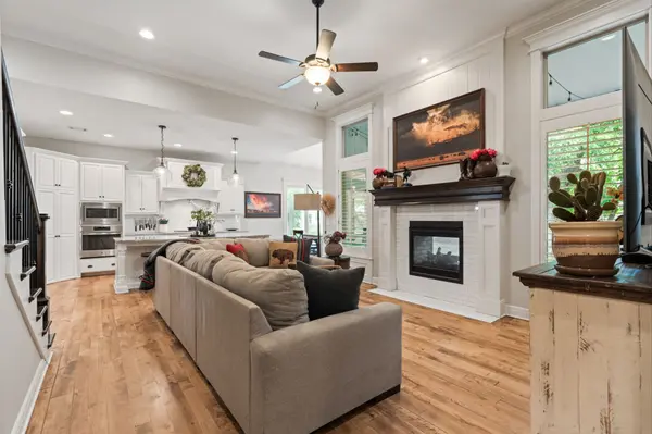 10736 S Palisade ST, Olathe, KS 66061