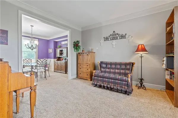 15337 S Greenwood ST, Olathe, KS 66062