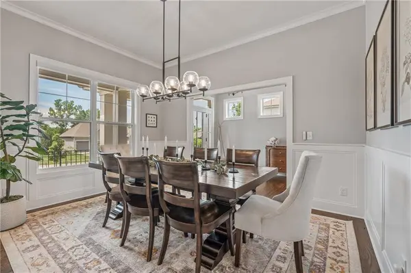 11563 S Montclaire DR, Olathe, KS 66061