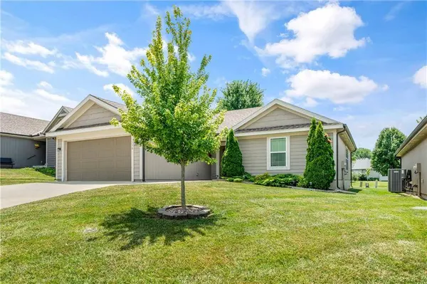 116 N Sivley ST, Peculiar, MO 64078