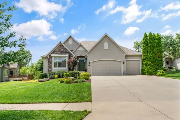 15908 Kessler ST, Overland Park, KS 66085