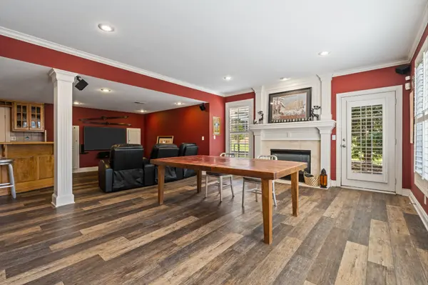 2645 W 139th TER, Leawood, KS 66224