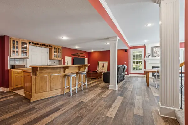 2645 W 139th TER, Leawood, KS 66224