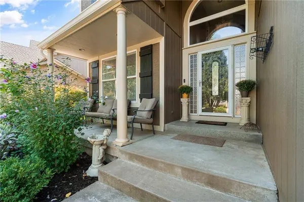 7913 W 155th PL, Overland Park, KS 66223