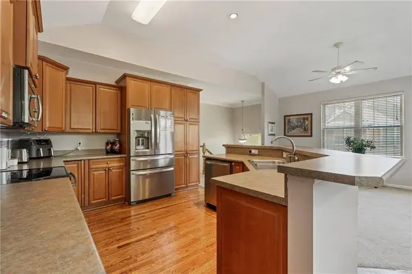 7631 W 158th TER, Overland Park, KS 66223