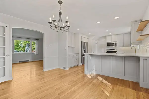 5819 Marty ST, Overland Park, KS 66202