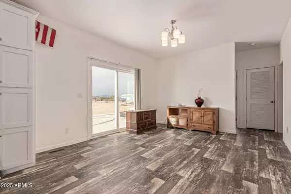 2028 N SUMMERS Lane, Maricopa, AZ 85139