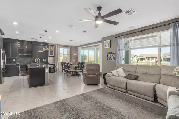 40922 W DESERT FAIRWAYS Drive, Maricopa, AZ 85138