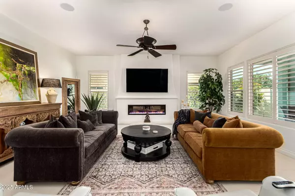 10534 E SANGER Avenue, Mesa, AZ 85212