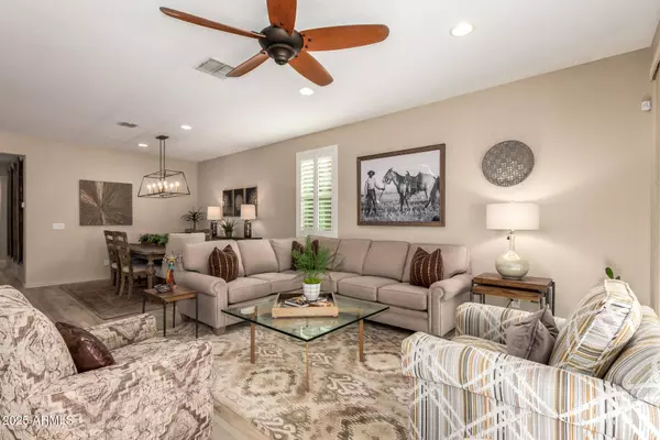 2445 E BEVERLY Road, Phoenix, AZ 85042