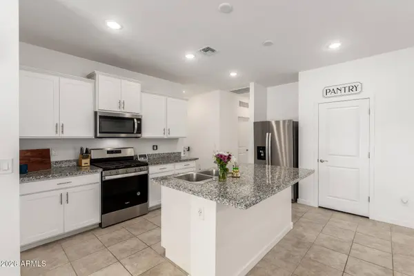 39985 W RIO LOBO Drive, Maricopa, AZ 85138