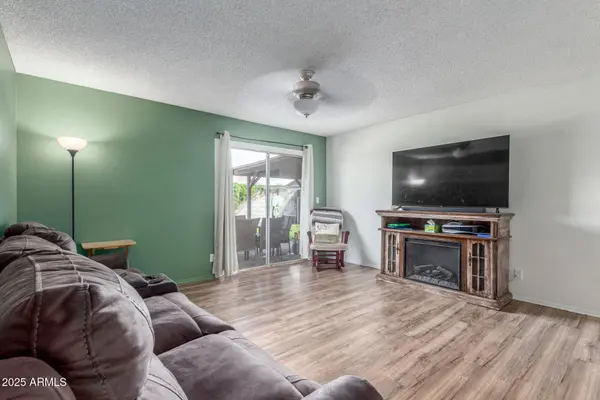 4732 W DAVIS Road, Glendale, AZ 85306