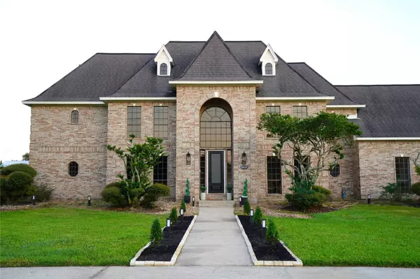 6802 Plantation DR, Baytown, TX 77523